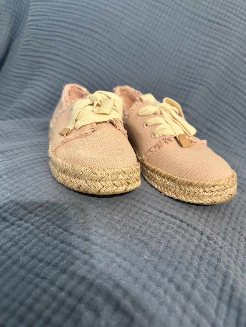 Toms Carolina Lace-Up Espadrille Pale Rose Beachside Woven- size 9